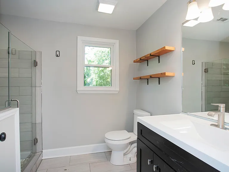 222 Emmitt Ave — Photo 8