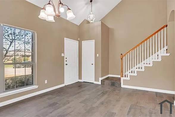2417 Hawkwood Ct — Photo 4