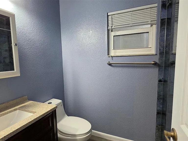 426 Tulip Dr — Photo 15
