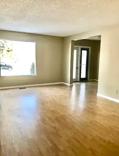 3 bed, 1.5 bath, 1100 sqft, $1,450 — Photo 2