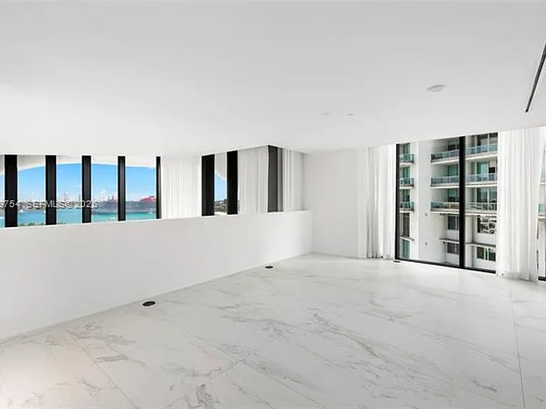 1000 Biscayne Blvd #1201 — Photo 65