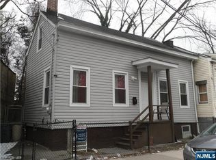 11 N Bridge St, Paterson, NJ 07522