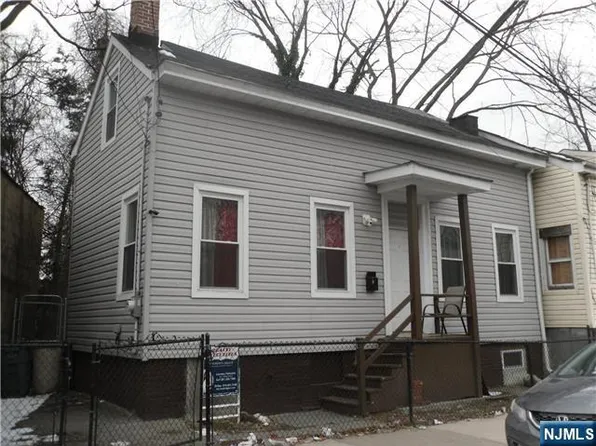 11 N Bridge St, Paterson, NJ 07522