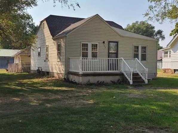 122 S Mulberry St, Galva, KS 67443