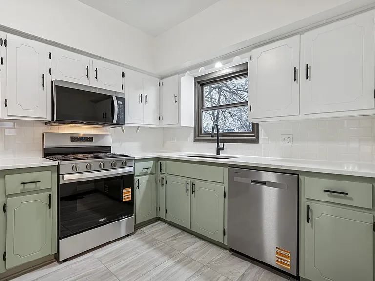 600 N 20th Ave — Photo 11
