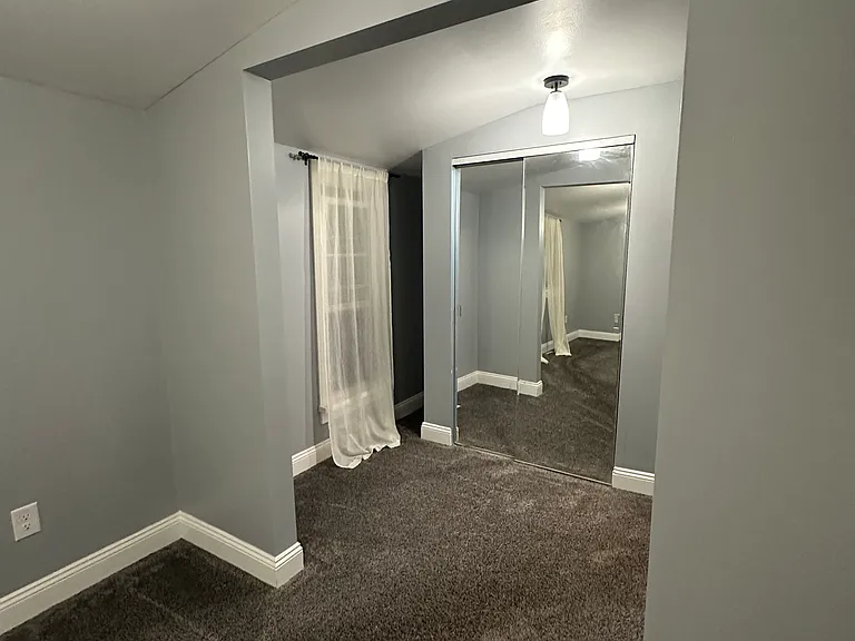 31 Park Ave — Photo 8