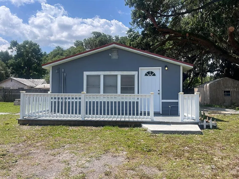 1400 Dakota Ave