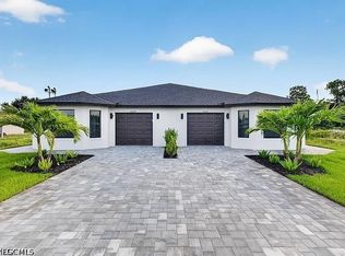 4688 Golfview Blvd, Lehigh Acres, FL 33973