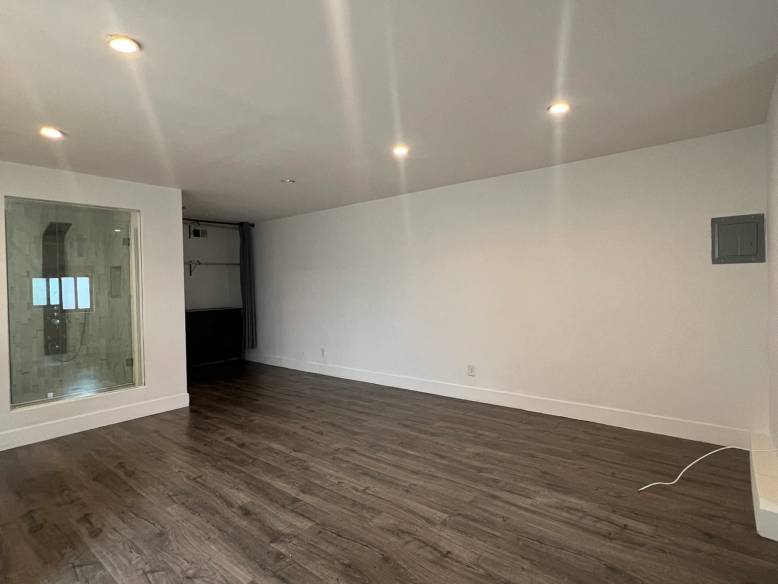 Studio, 500 sqft, $1,950 — Photo 4