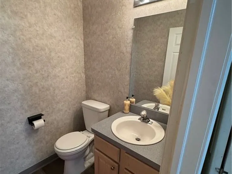 80 Canter Ln #80 — Photo 5