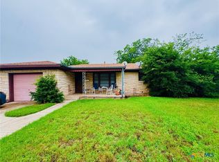 2405 Oak Dr, Gatesville, TX 76528