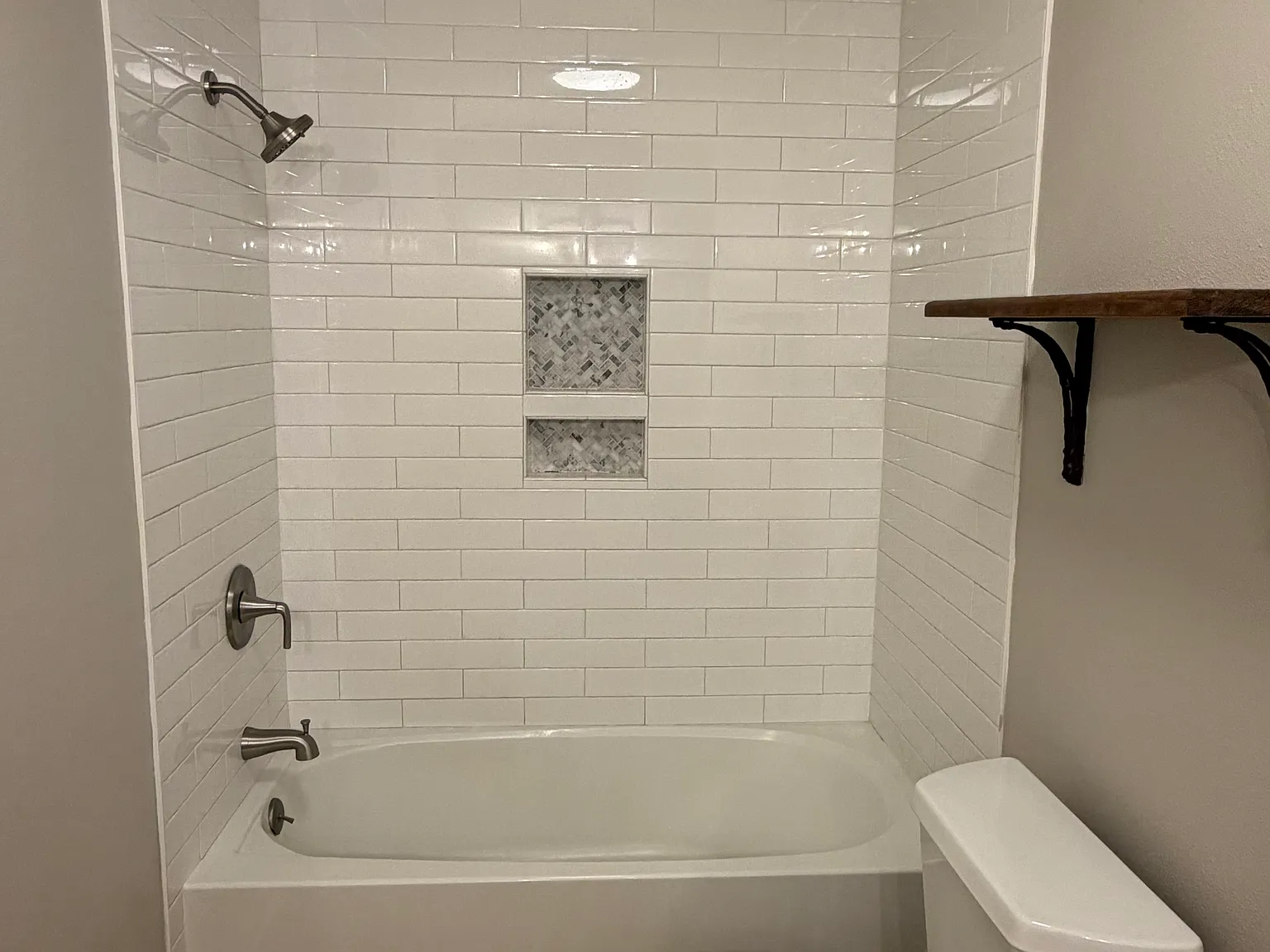 3 bed, 1500 sqft, $1,600 — Photo 2