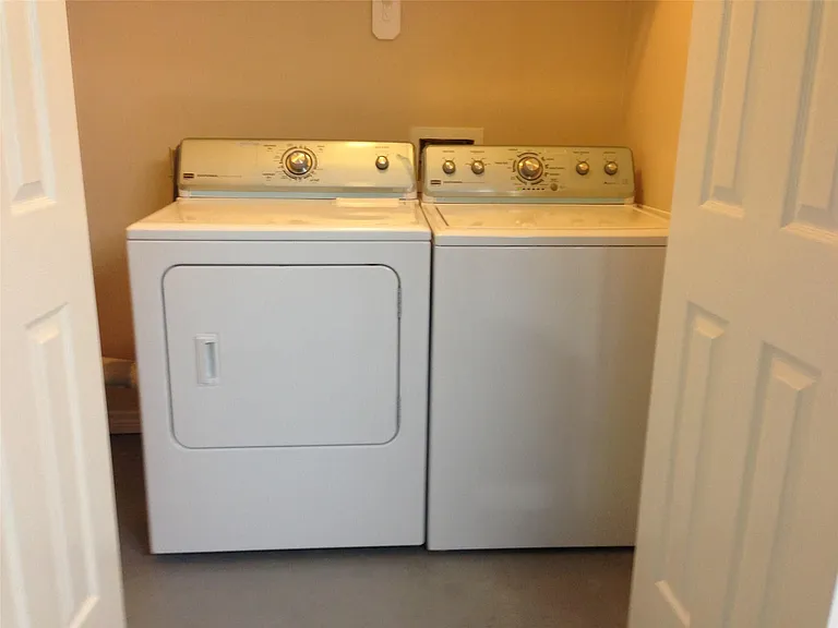 9110 Prairie Trails Dr — Photo 7