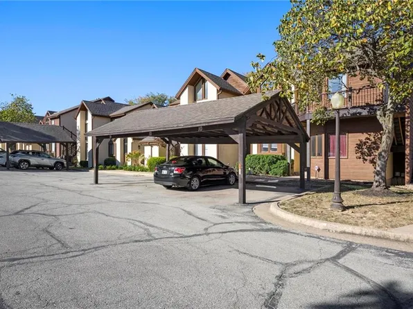 4812 Horton St, Mission, KS 66202