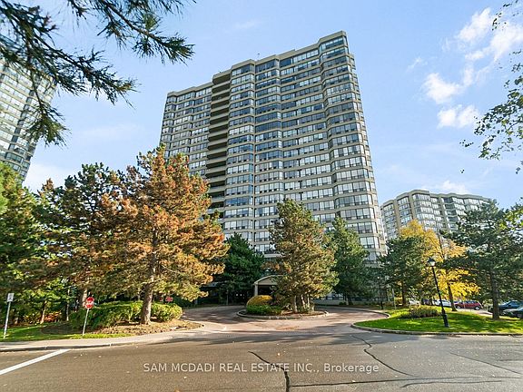 2nd image of 24 Hanover Rd #2205