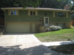 1568 11th Ave NE, Rochester, MN 55906