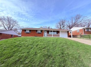 922 Castro Ln, Cincinnati, OH 45246