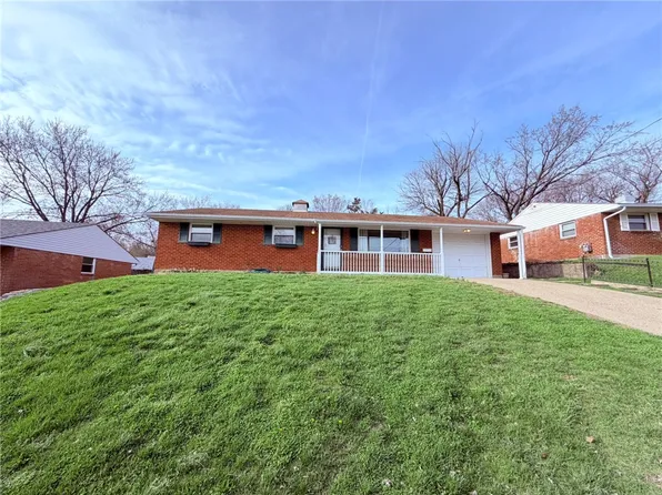 922 Castro Ln, Cincinnati, OH 45246