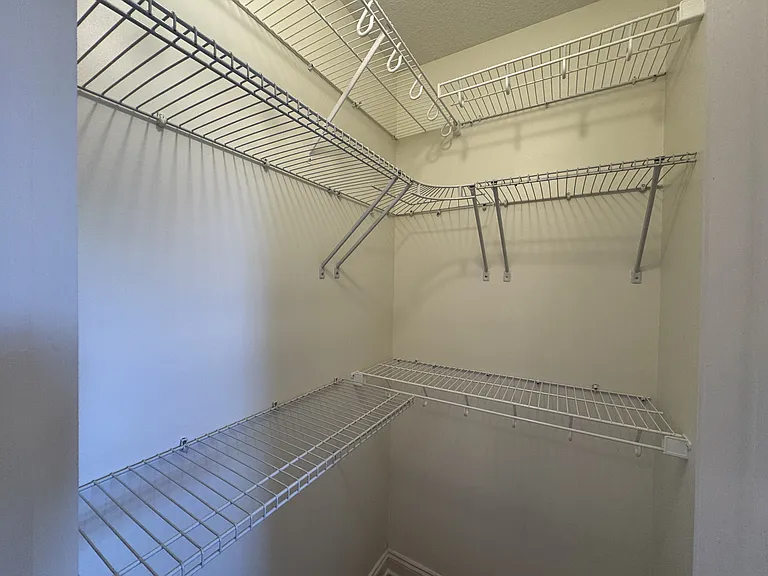 220 Konawa Ln — Photo 17