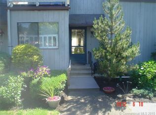 100 Hemlock Rd UNIT 1-4, Branford, CT 06405