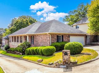 1323 Gleneagles Ln, Little Rock, AR 72211