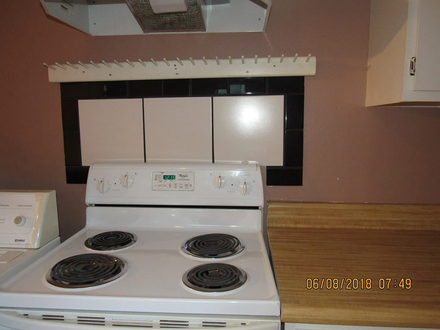 208.5COLL — Photo 3
