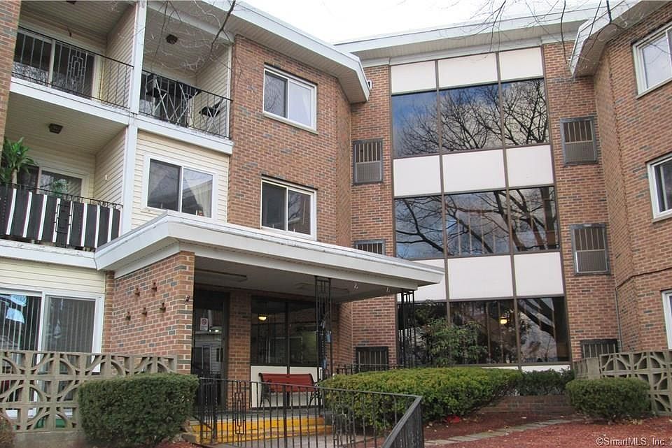 1st image of 126 Biruta St APT B28