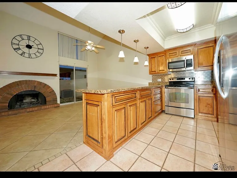 2155 S 14th Ave #38 — Photo 8