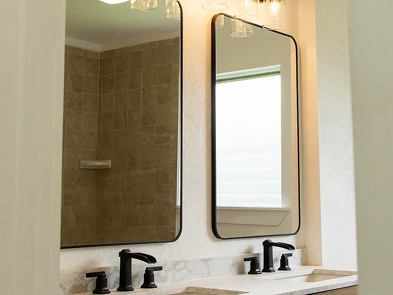 Bathroom w/Double Vanity