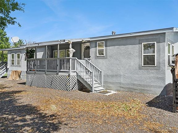 2nd image of 2051 Trail Cut Rd