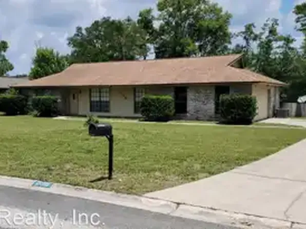 230 Foxridge Rd, Orange Park, FL 32065