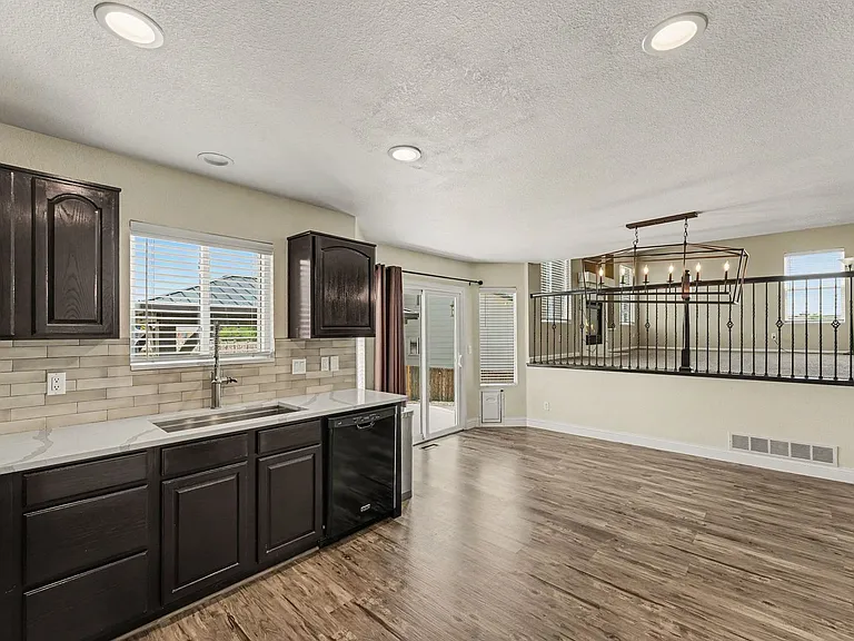 19209 E Dickenson Dr — Photo 10