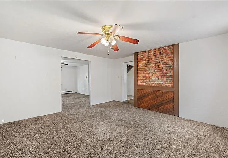209 E Meyers St — Photo 20