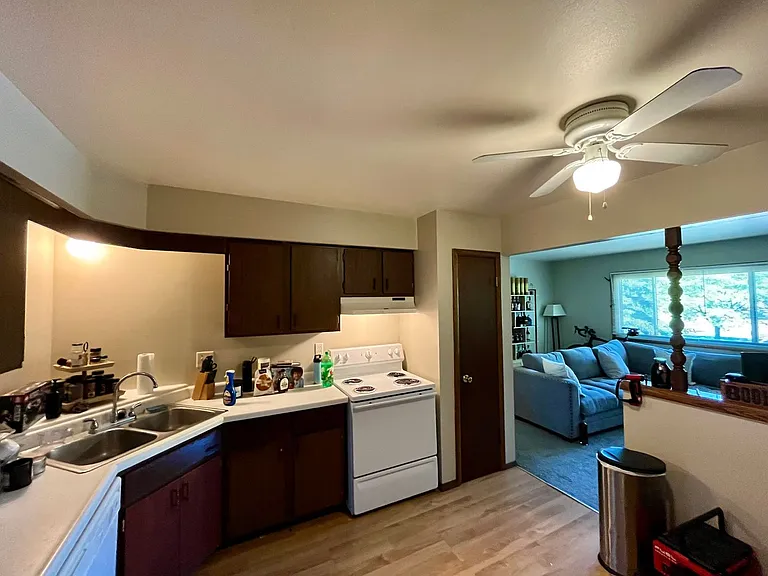 N113W15513 Francese Dr — Photo 7
