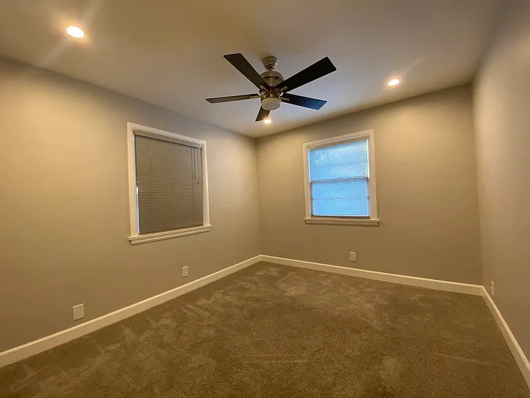 1237 W Chestnut Ave — Photo 12