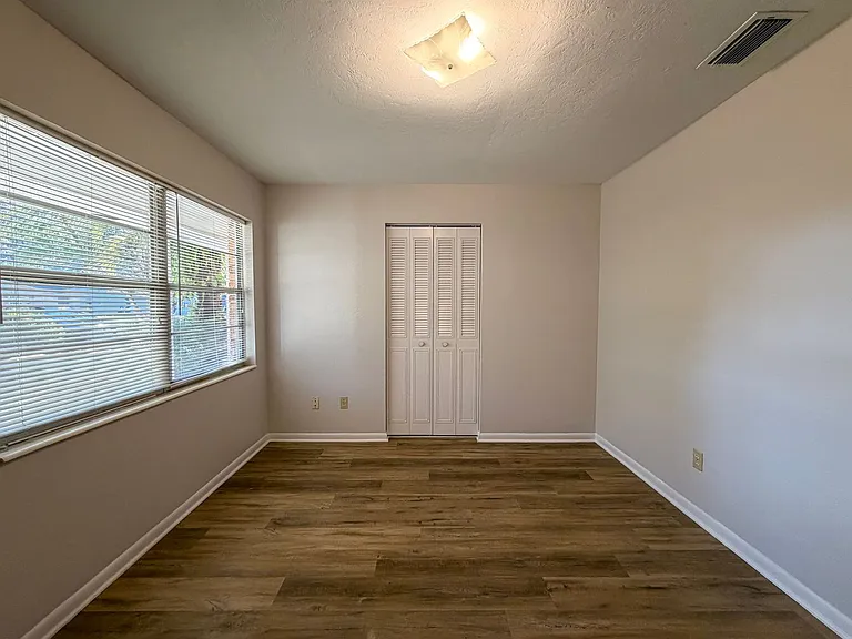3146 NW 46th Ave — Photo 15