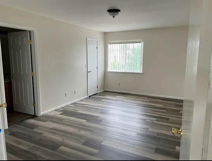 5170 Biscay Ct — Photo 17
