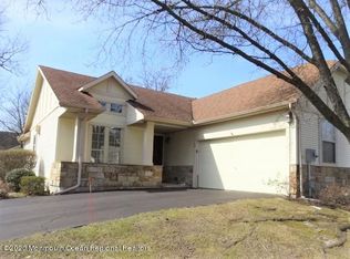 25 S Baker Dr, Jackson, NJ