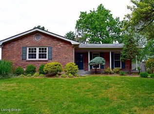 9505 Gateway Dr, Jeffersontown, KY 40299