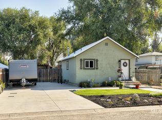 228 4th St N, Nampa, ID 83687