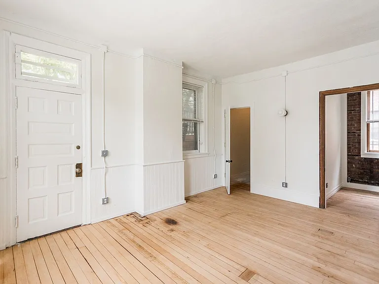 Goodell Manor — Photo 15