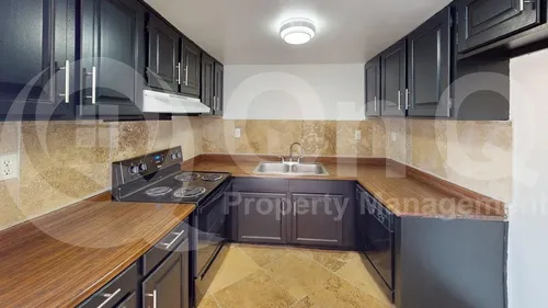 2664 N 43rd Ave #C Photo 1