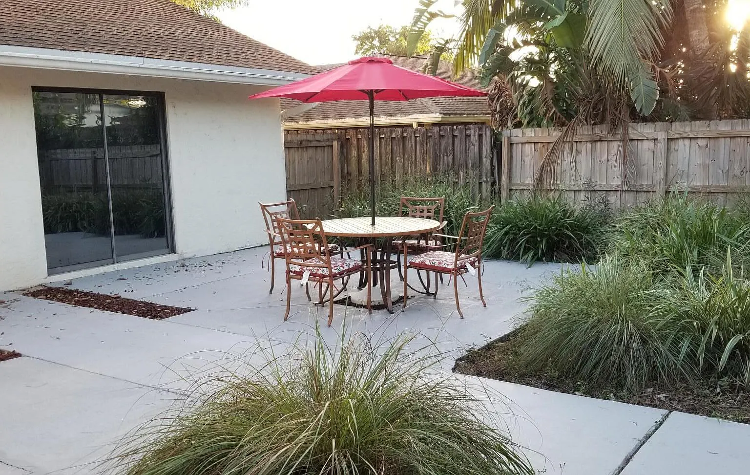 2 bed, 2.0 bath, 1089 sqft, $2,300 — Photo 1