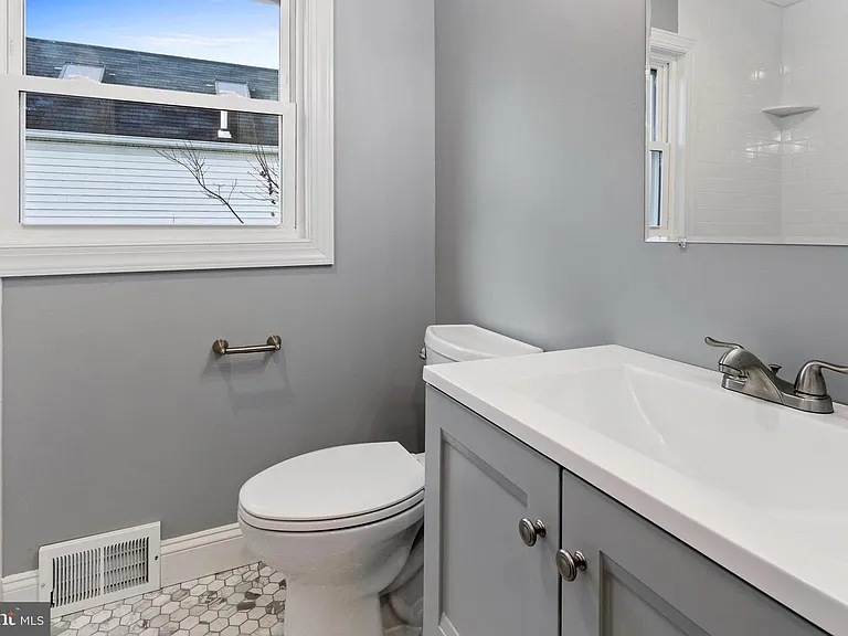 517 Highland Ave #517 — Photo 8