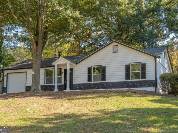 1053 Forest East Dr, Stone Mountain, GA 30088