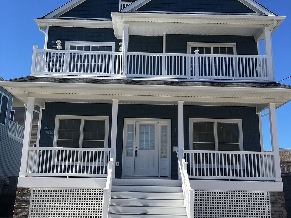 1st image of 5 Harborside Dr E