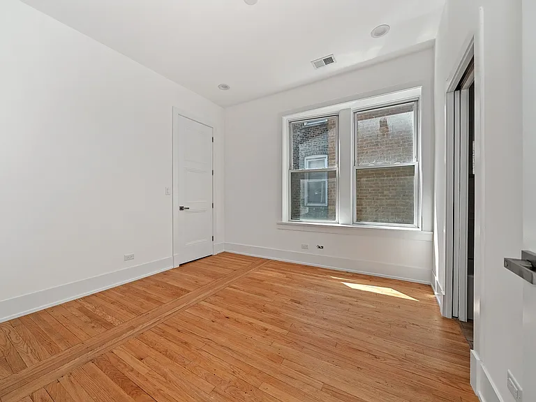 1412 N Washtenaw Ave #3 — Photo 8
