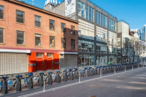 Rented by Grand Group Realty | media 9