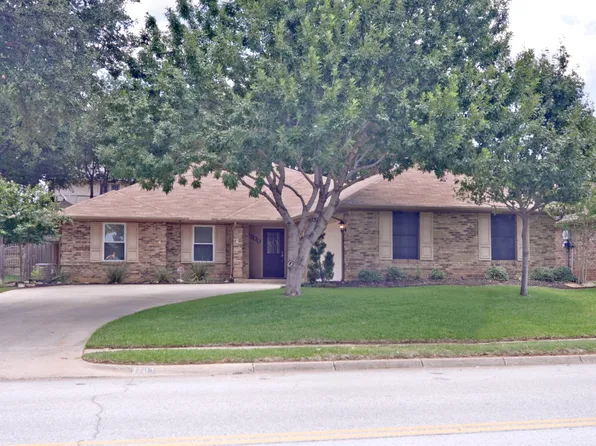 3700 Murphy Dr, Bedford, TX 76021