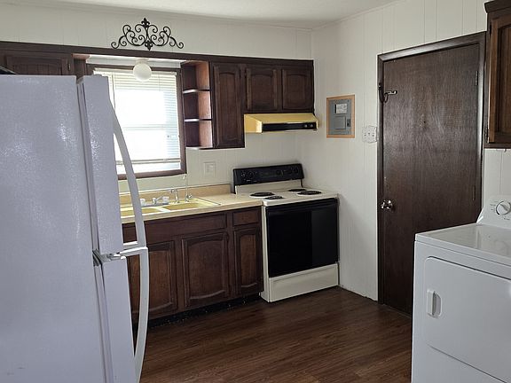 3rd image of 1306 Mount Vernon Ave